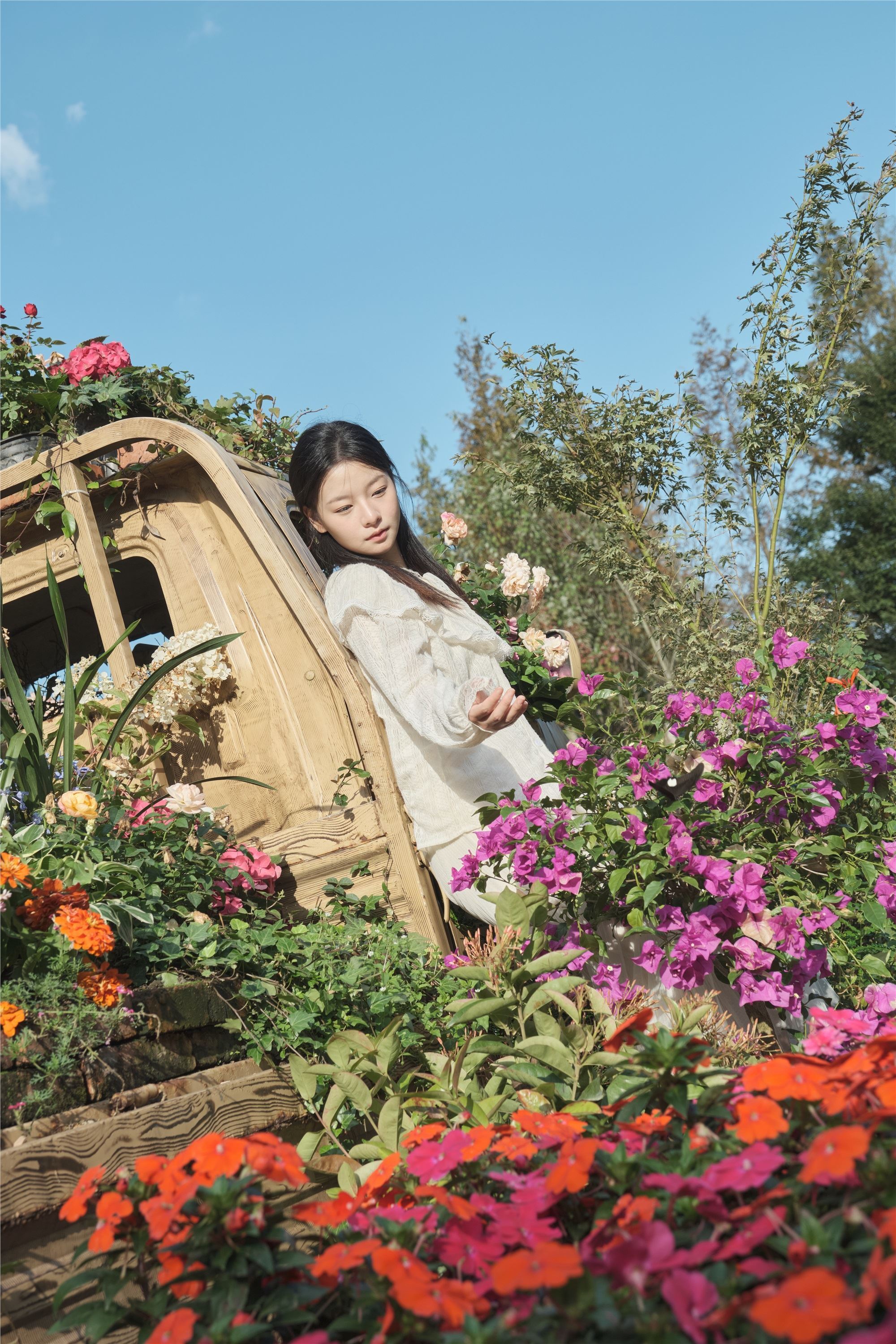 YITUYU艺图语 2025.01.02 秋游 蝴蝶妹妹